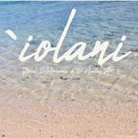 a beach with the words iolani written on it